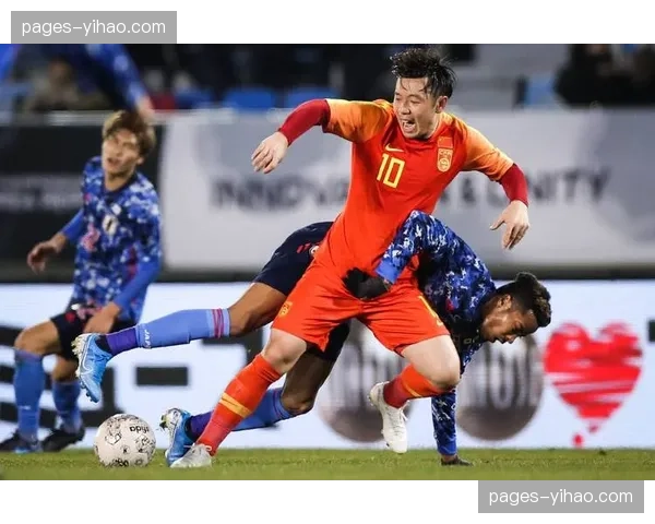 山东泰山客场射正仅一次 防线崩盘暴露高位逼抢漏洞